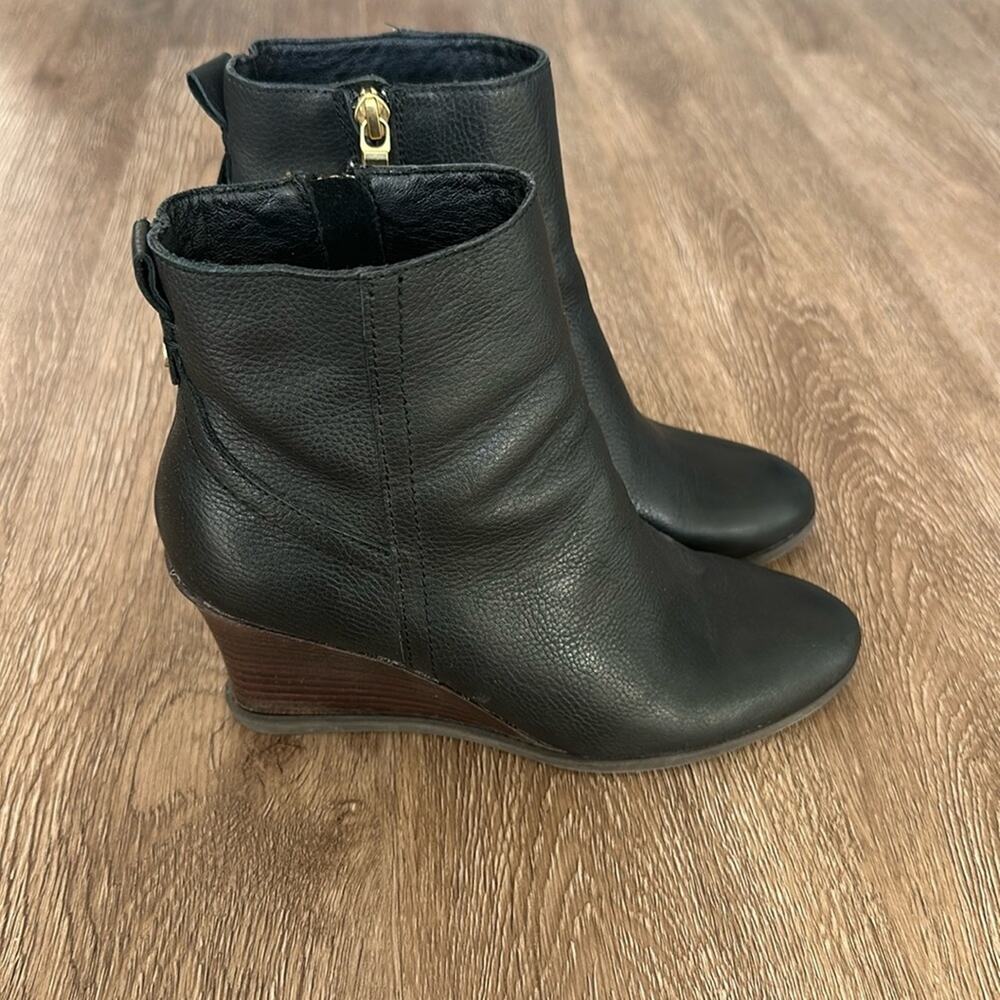 Lucca‎ Lane Zippy Wedge Booties Black 6 Almond Toe Leather